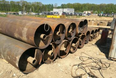 Drilling pipes and augers